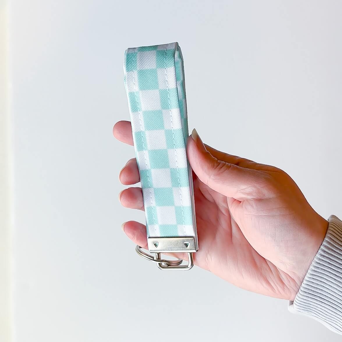 Check Mate Checker Print Wristlet Keychain – alliemdesignsboutique